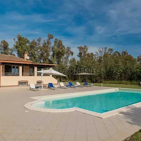 Di Vina Villa Olmedo